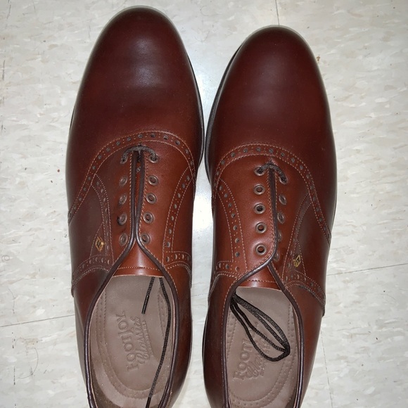 Vintage FootJoy Classics Dry Men’s Golf Shoes